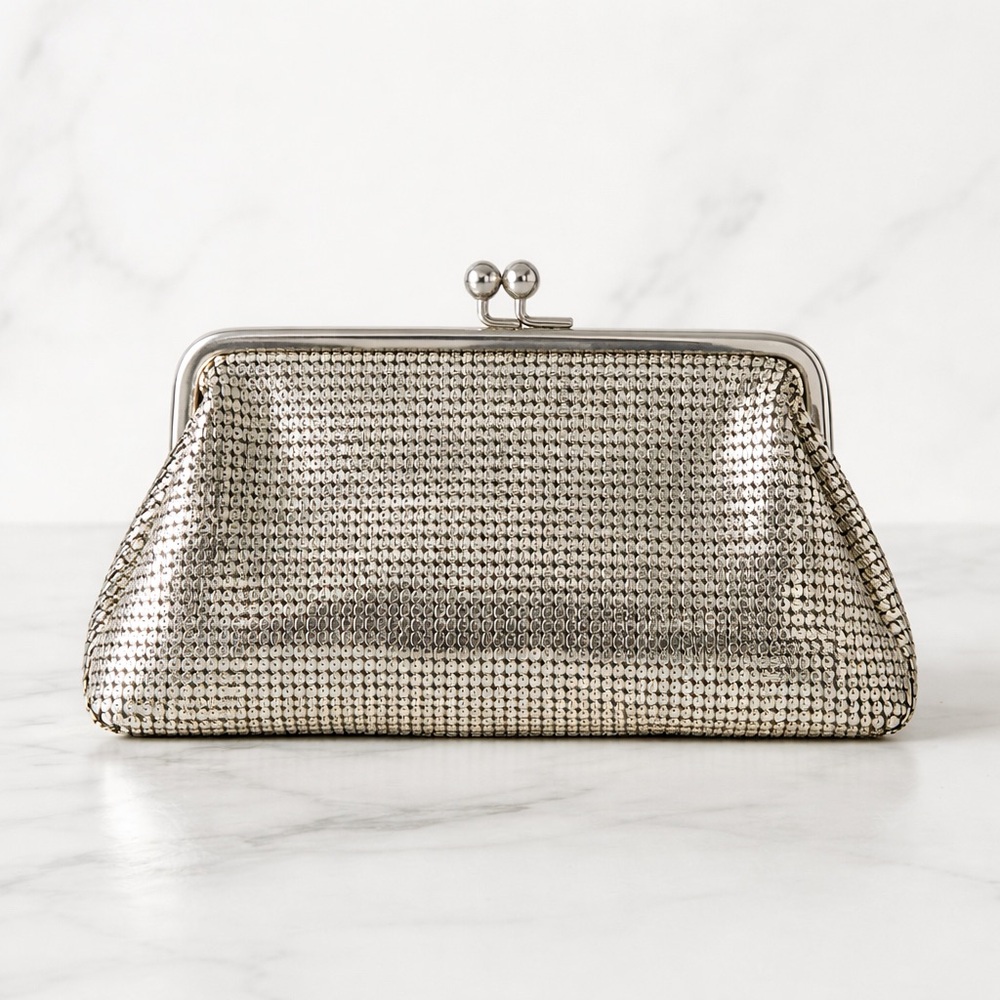 👛✨ Vintage Whiting & Davis Metal Mesh Clutch – Made in USA 🇺🇸